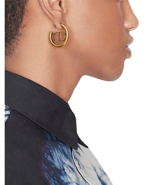 Dior 30 Montaigne Hoop Earrings .